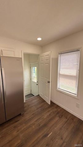 10115 Toelle Lane, St Louis, MO 63137