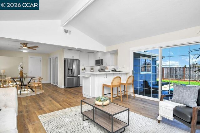 34 Midhill Rd, Martinez, CA 94553