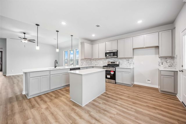 520 Barton Place Drive, Tarkington, TX 77327