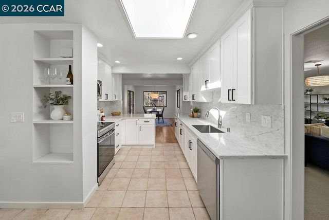 196 Wilkie Dr, Walnut Creek, CA 94598