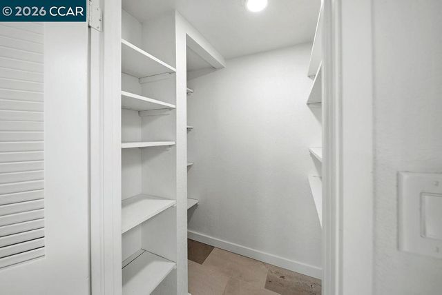 196 Wilkie Dr, Walnut Creek, CA 94598