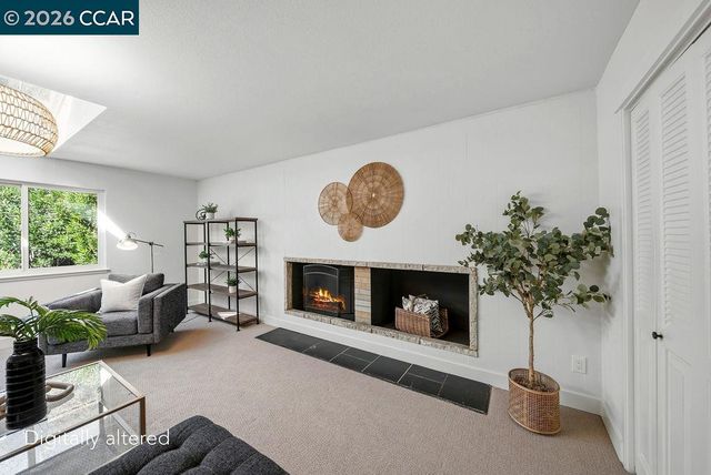 196 Wilkie Dr, Walnut Creek, CA 94598