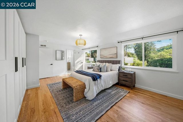 196 Wilkie Dr, Walnut Creek, CA 94598