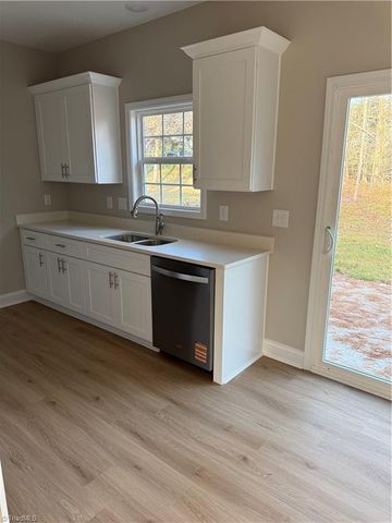 123 Creekside Drive, Mocksville, NC 27028