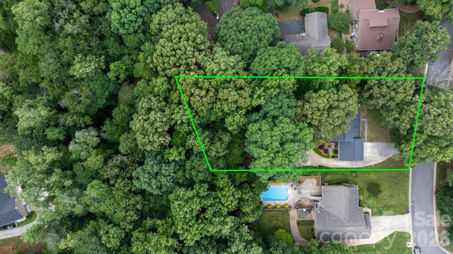 446 17th Avenue Drive NE, Hickory, NC 28601