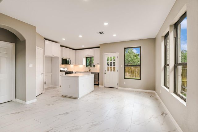 1401 Little Elm TRL 205, Cedar Park, TX 78613