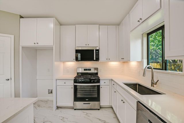 1401 Little Elm TRL 205, Cedar Park, TX 78613