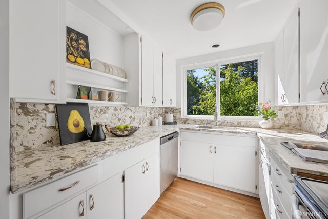 1819 8th Avenue, San Francisco, CA 94109