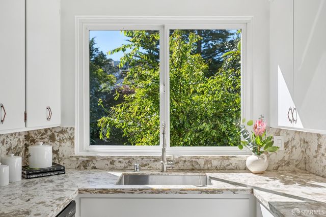 1819 8th Avenue, San Francisco, CA 94109