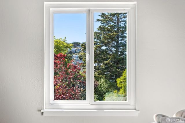 1819 8th Avenue, San Francisco, CA 94109