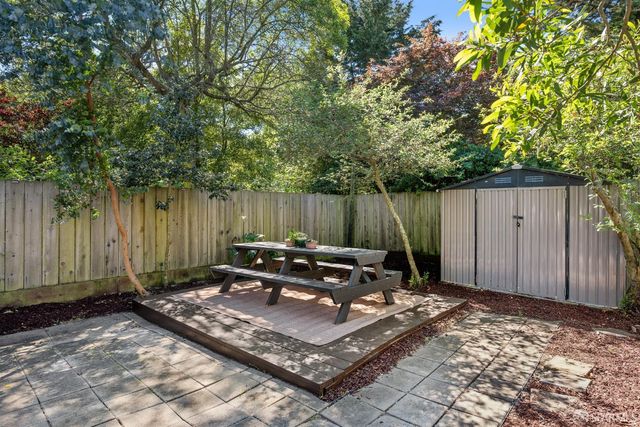 1819 8th Avenue, San Francisco, CA 94109