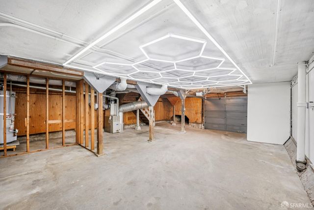 1819 8th Avenue, San Francisco, CA 94109