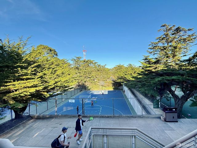 1819 8th Avenue, San Francisco, CA 94109