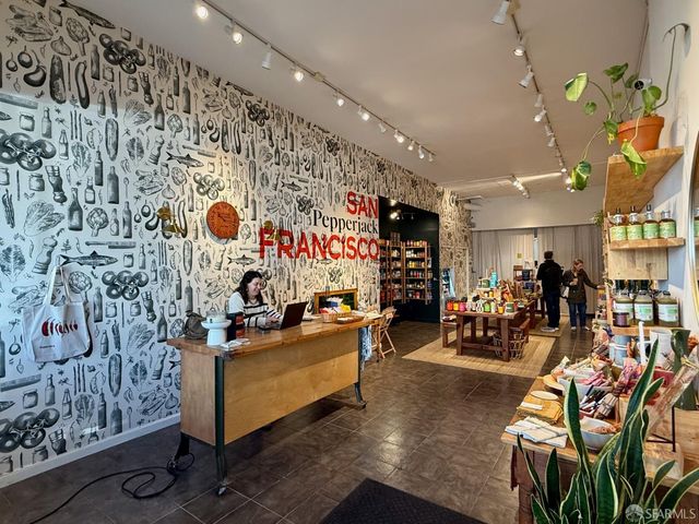 1819 8th Avenue, San Francisco, CA 94109