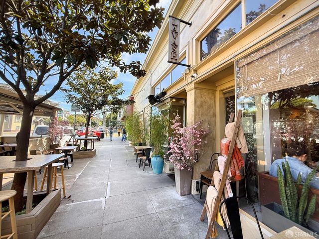 1819 8th Avenue, San Francisco, CA 94109