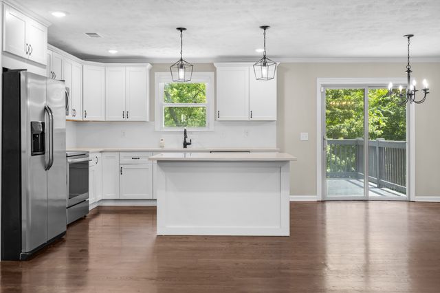 102 Walton Ct, Hendersonville, TN 37075