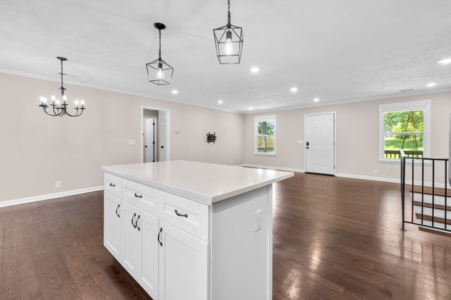 102 Walton Ct, Hendersonville, TN 37075
