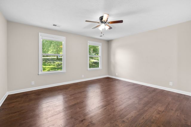 102 Walton Ct, Hendersonville, TN 37075