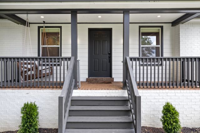 102 Walton Ct, Hendersonville, TN 37075