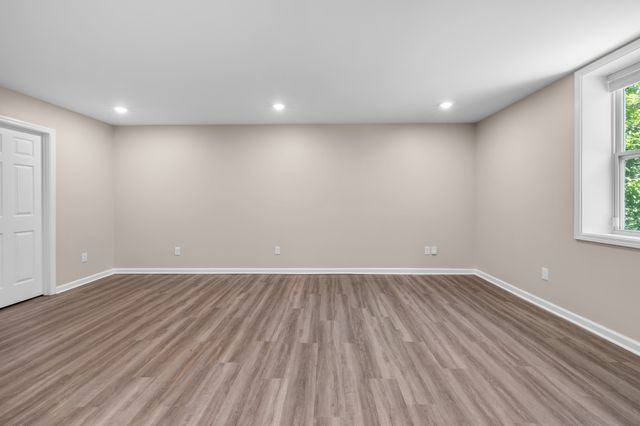 102 Walton Ct, Hendersonville, TN 37075
