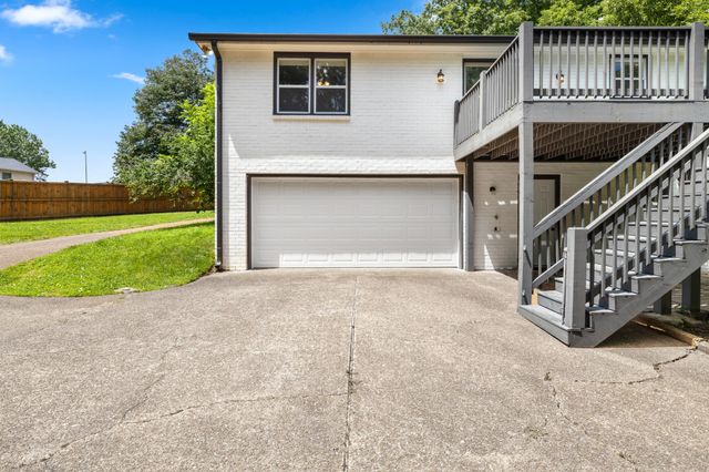 102 Walton Ct, Hendersonville, TN 37075