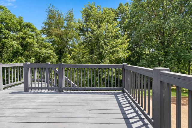 102 Walton Ct, Hendersonville, TN 37075
