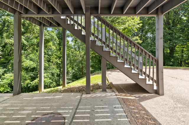 102 Walton Ct, Hendersonville, TN 37075
