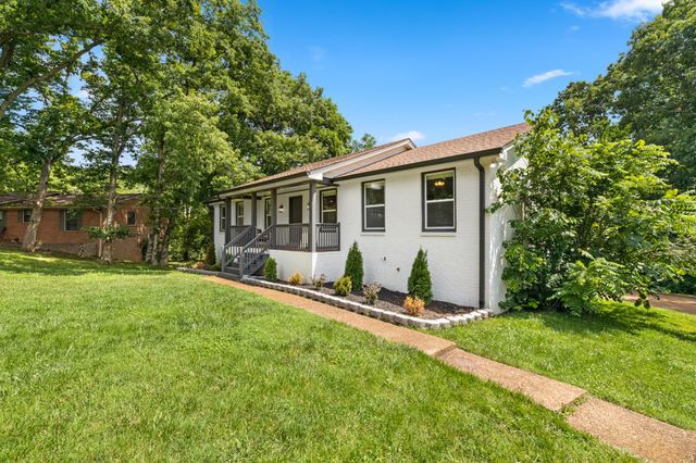102 Walton Ct, Hendersonville, TN 37075