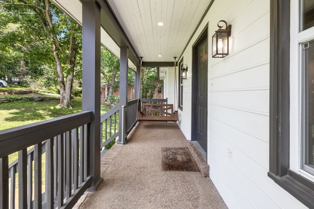 102 Walton Ct, Hendersonville, TN 37075