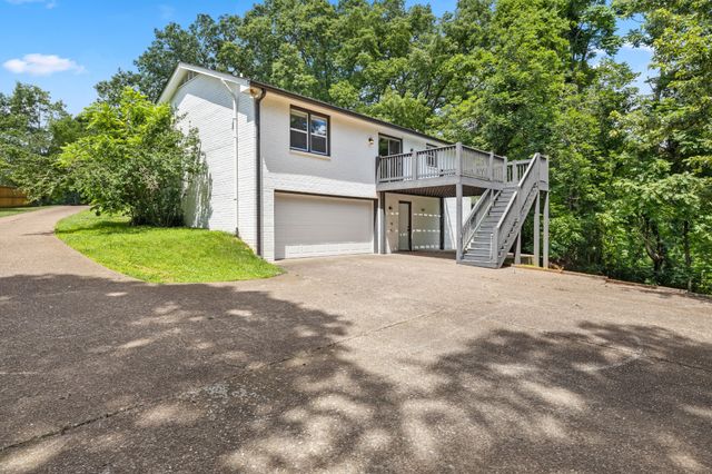 102 Walton Ct, Hendersonville, TN 37075