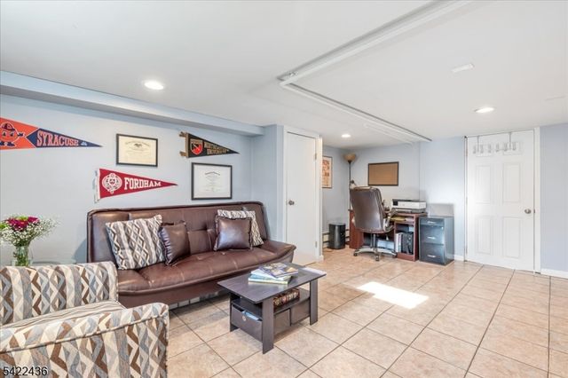 707 Kingston Ave, Kenilworth Boro, NJ 07033