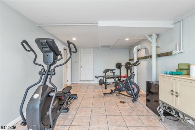 707 Kingston Ave, Kenilworth Boro, NJ 07033