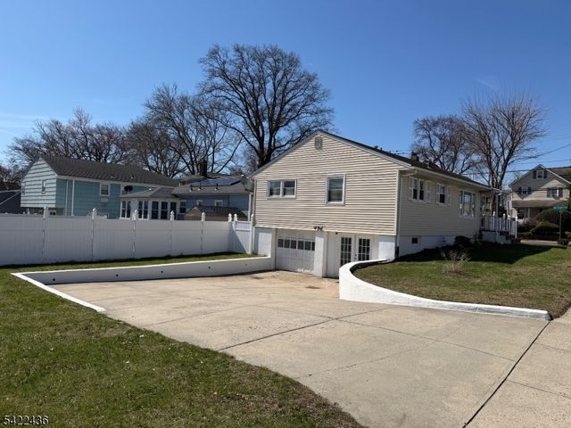 707 Kingston Ave, Kenilworth Boro, NJ 07033