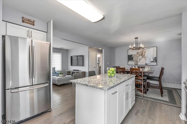 707 Kingston Ave, Kenilworth Boro, NJ 07033