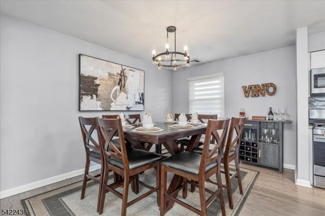 707 Kingston Ave, Kenilworth Boro, NJ 07033