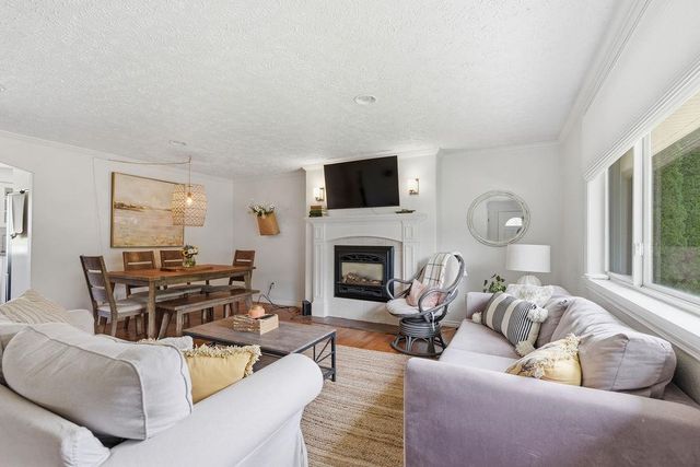 8312 N JEFFERSON Dr, Spokane, WA 99208