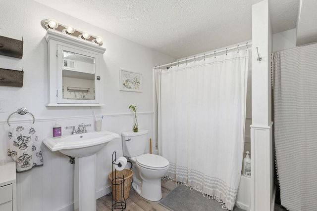 8312 N JEFFERSON Dr, Spokane, WA 99208