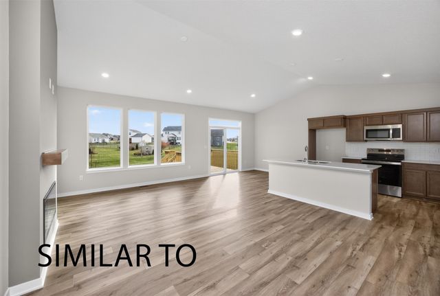 1029 NW Yorktown Drive, Waukee, IA 50063