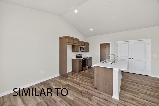 1029 NW Yorktown Drive, Waukee, IA 50063