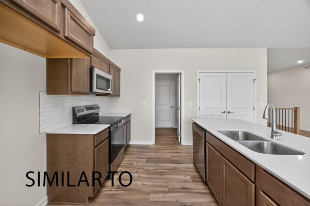 1029 NW Yorktown Drive, Waukee, IA 50063