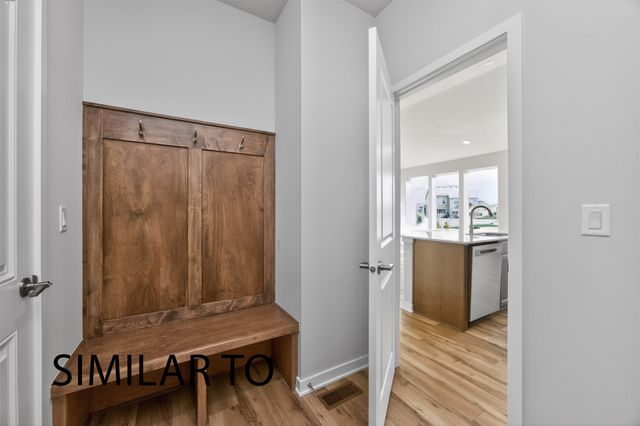 1029 NW Yorktown Drive, Waukee, IA 50063