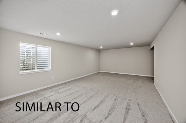 1029 NW Yorktown Drive, Waukee, IA 50063