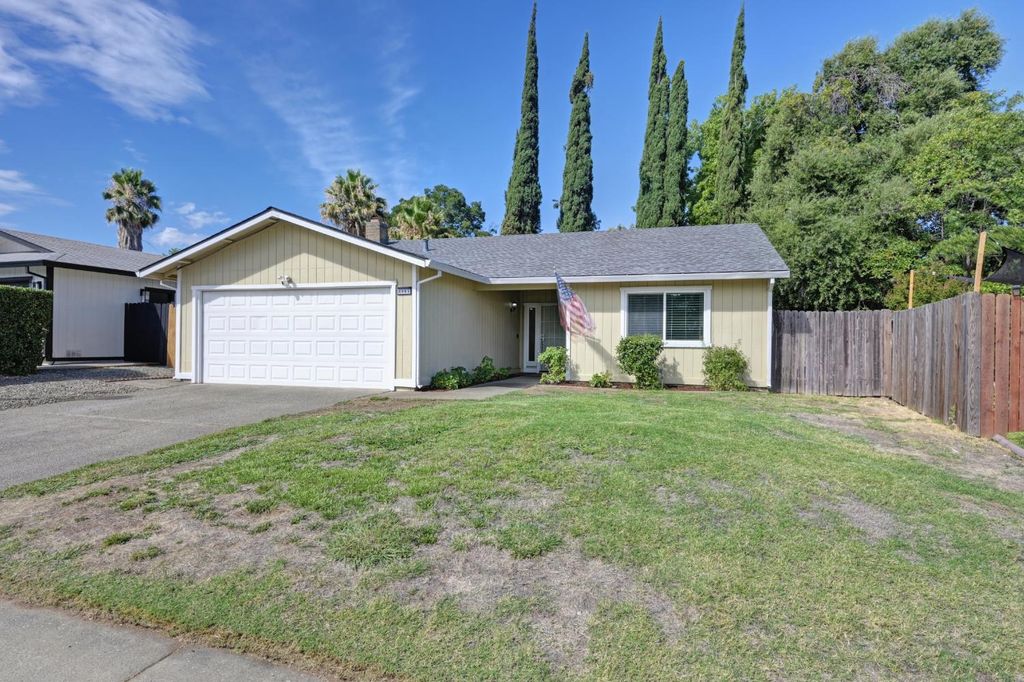 8065 Ravencrest Way, Citrus Heights, CA 95621
