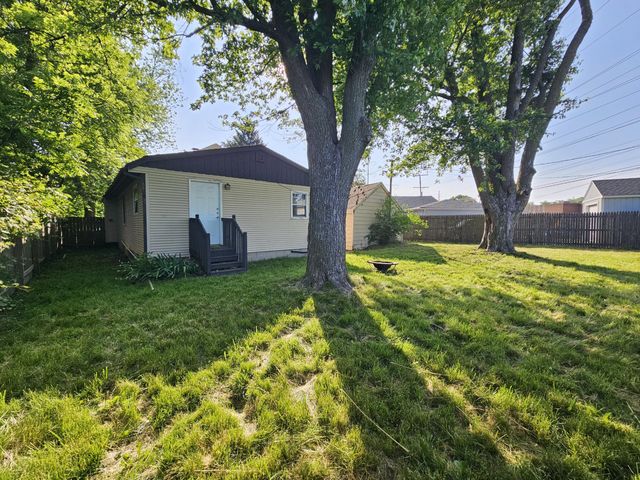 8436 Gordon Drive, Highland, IN 46322