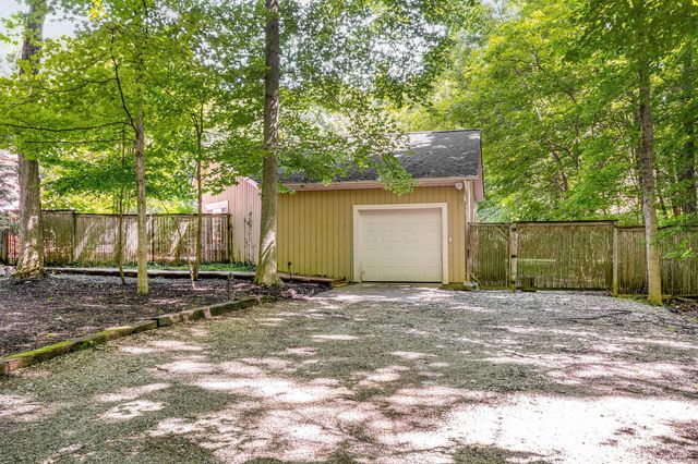 7319 Bridlespur Lane, Delaware, OH 43015
