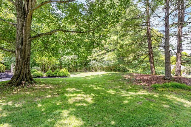 7319 Bridlespur Lane, Delaware, OH 43015