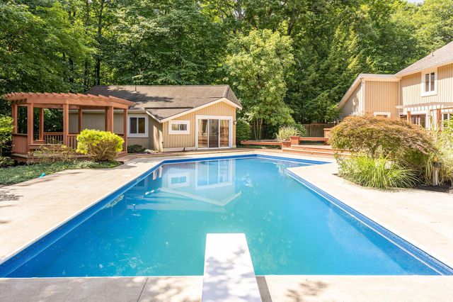 7319 Bridlespur Lane, Delaware, OH 43015