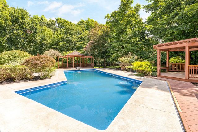 7319 Bridlespur Lane, Delaware, OH 43015