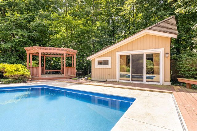 7319 Bridlespur Lane, Delaware, OH 43015