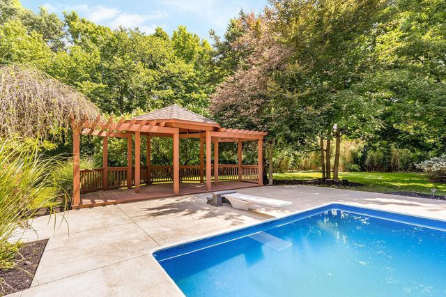 7319 Bridlespur Lane, Delaware, OH 43015